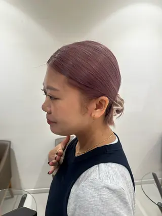 セミロング カラー ヘアアレンジ タイトボブ個性派カラ ーAKANEのヘアスタイル
