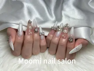 ロング Moomi nail salonのネイルデザイン