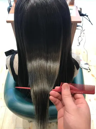 ロング 湯浅  隆のヘアスタイル