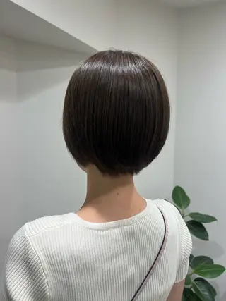 ショート 艶カラー/パーマ /ヒナのヘアスタイル