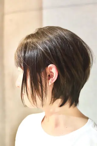 ショート カラー アドミラルYoshi oのヘアスタイル