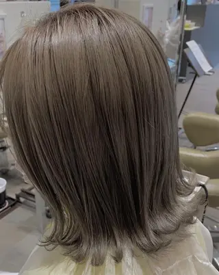 ミディアム マツエクモデル 安藤裕子の眉毛・アイブロウイメージ