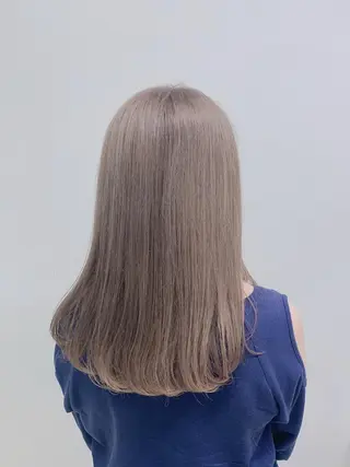 セミロング カラー ⛄️冬の透明感 カラー⛄️大西のヘアスタイル