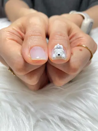 ネイル Chez Espoir【シェ エスポワール】所属・鈴木 綾乃のネイルデザイン