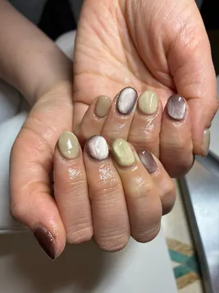 ネイル レナークイスト 太田のネイルデザイン