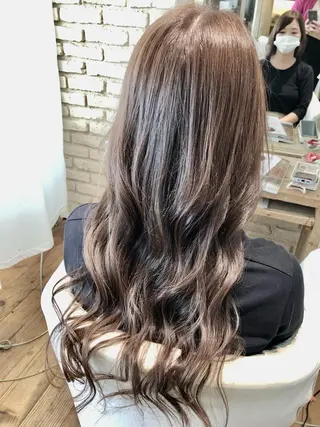 ロング カラー oasis(オアシス)所属・oasis/吉岡 /白髪の悩み解決へのヘアスタイル