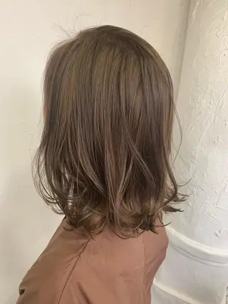 ミディアム 伊藤 優希のヘアスタイル