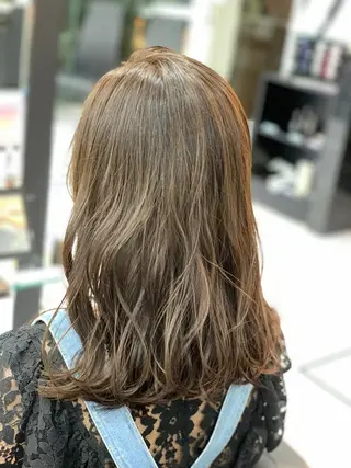 セミロング カラー ヘアアレンジ 💠 AYAKA💠のヘアスタイル