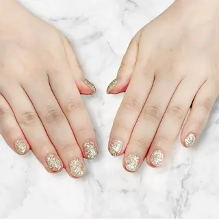 ネイル F. Rikaのネイルデザイン