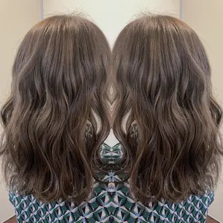 セミロング カラー 菅 翔太のヘアスタイル