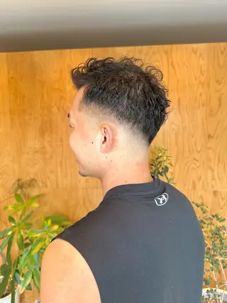 ショート メンズ メンズパーマ達人/ フェード/イツキのヘアスタイル