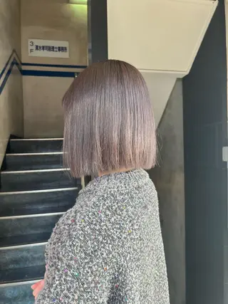 ショート カラー 艶髪/ハイトーン/ ヘアセット/モエノのヘアスタイル