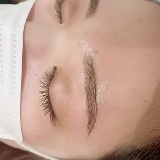 アイブロウ 中嶋 加奈実のヘアスタイル