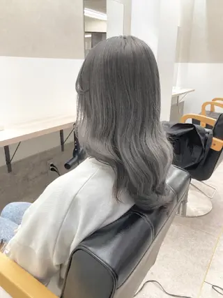 セミロング カラー たつや/ハイトーン/ バレイヤージュ/寒色のヘアスタイル