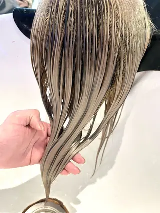 セミロング カラー 💎夏葵 ハイライト /デザイン特化のヘアスタイル