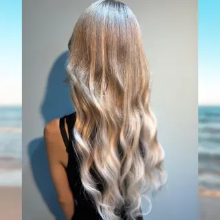 カラー ロング 🎀羽エクステ&韓国 ヘア大人気♡mi🌙のヘアスタイル