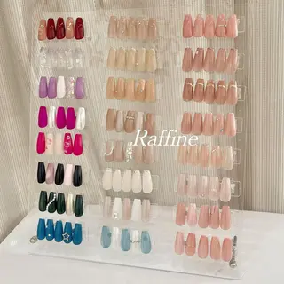 ネイル RAFFINE haru🦋🩵のネイルデザイン