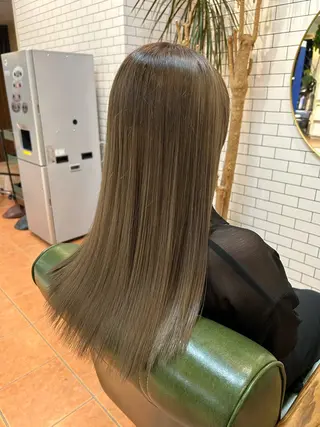 ロング カラー 石井 佑樹のヘアスタイル