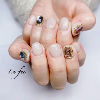 カラー La feeのネイルデザイン