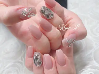 ネイル 芦辺 香奈のネイルデザイン