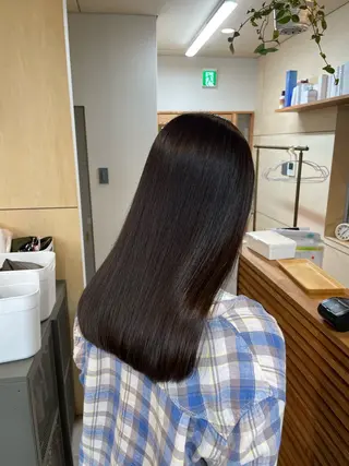 ロング アライ レンカのヘアスタイル