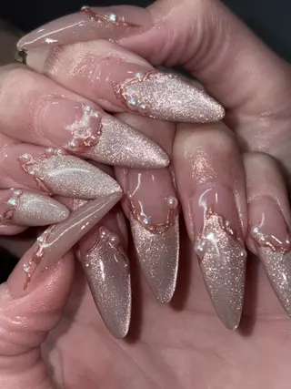 ネイル NES NAIL所属・さゆり￤推しキャラ ￤ロングネイル🩷のネイルデザイン