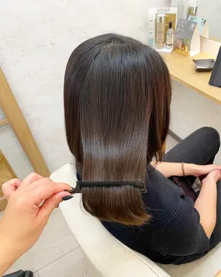 ミディアム 高橋 芽衣のヘアスタイル