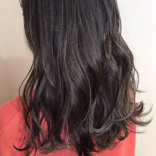 ミディアム カラー AMI Hair  supply所属・髪質改善カラー 韓国風レイヤーのヘアスタイル