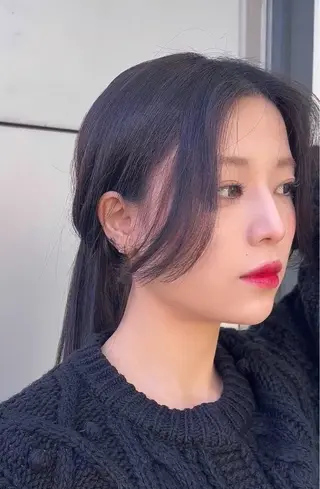 ミディアム カラー 🌫️大人韓国ヘア 🌫️naoyaのヘアスタイル