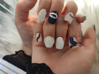 ネイル RUNWAY 　　の眉毛・アイブロウイメージ