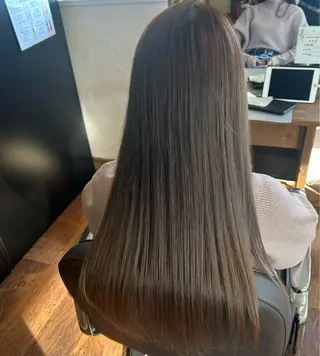 カラー 木戸 彩乃のヘアスタイル