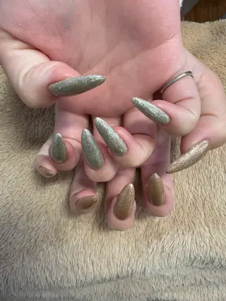 ネイル サニーサイド茅ヶ崎所属・サニーサイド茅ヶ崎店 Yuzukiのネイルデザイン