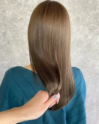 ロング カラー UNDER vr 【アンダーバー】のヘアスタイル