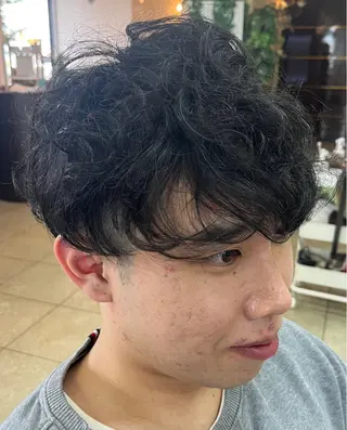 ミディアム メンズ SIKIBU  FUKUYAMA所属・熊谷 拓海のヘアスタイル