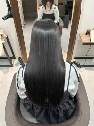 ロング omocha umiのヘアスタイル