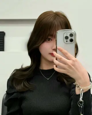 ミディアム カラー ヘアアレンジ 艶カラー/アイドル 前髪/内藤 輝のヘアスタイル