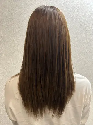 セミロング カラー 福本 菜緒のヘアスタイル