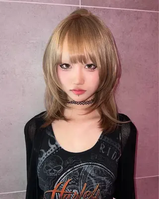 ミディアム AIRA/ブリーチ ‪/透明感カラーのヘアスタイル