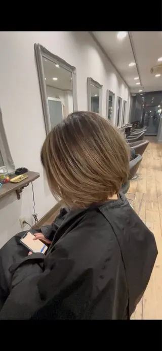 カラー バレイヤージュ 宮本宗嵩のヘアスタイル