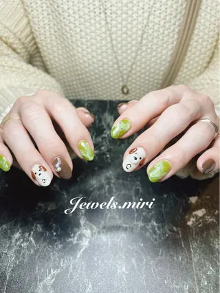 ネイル Jewels nail lily 白楽所属・ネイルサロン Jewels Mのネイルデザイン