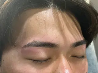 アイブロウ GLIDE所属・LAQ MINAのマツエク・マツパデザイン