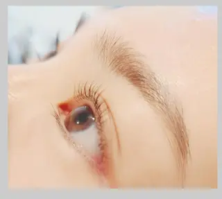 マツエク・マツパ NAZ eyelash&eyebrow by medical salon所属・NAZ 表参道 Tomokoのマツエク・マツパデザイン