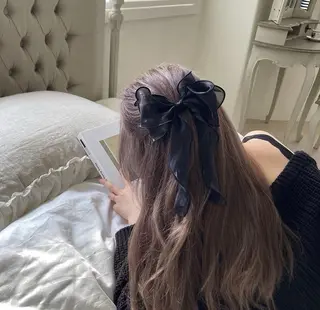 ロング カラー ヘアアレンジ 透け上品ハイトーン 職人ゆうと🤍のヘアスタイル