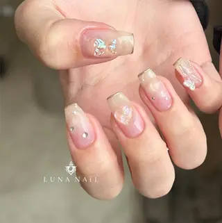 ネイル アトリエ　ミモザ所属・いまむら あかりのネイルデザイン