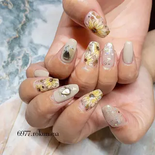 ネイル rokunana 佐野のネイルデザイン