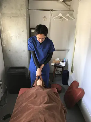 ロング メンズ キッズ 院長  新垣 樹のエステ・リラクイメージ