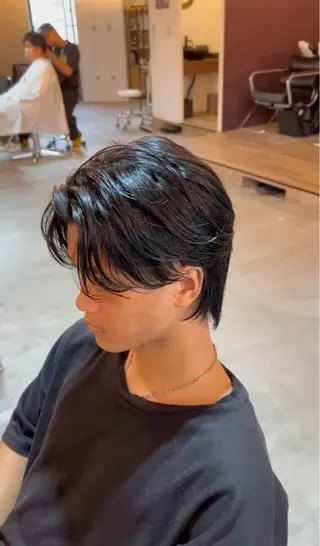 ショート パーマ メンズ おがた たくむの眉毛・アイブロウイメージ