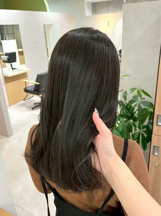 カラー solua所属・飯田 彩加のヘアスタイル