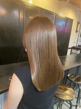 セミロング カラー Ms.CHARM【ミズチャーム】所属・韓国/レイヤーカット 顔周り/廣瀬達哉のヘアスタイル