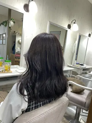 セミロング ネモトメイナ🌿‬ 今月末で退職しますのヘアスタイル